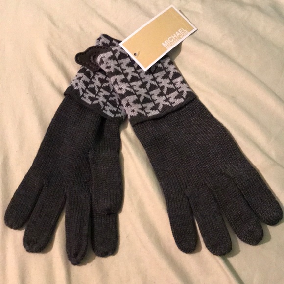 Michael Kors Accessories - Michael Kors gloves